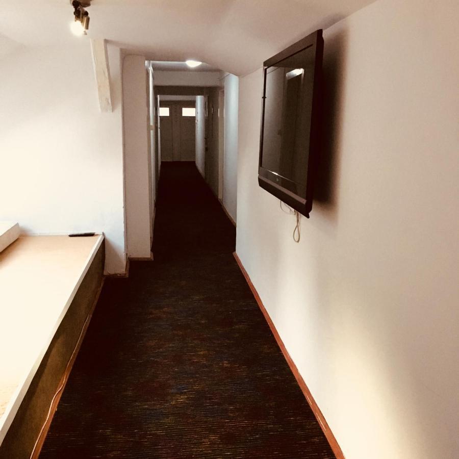 בלטונללה Y Hostel מראה חיצוני תמונה